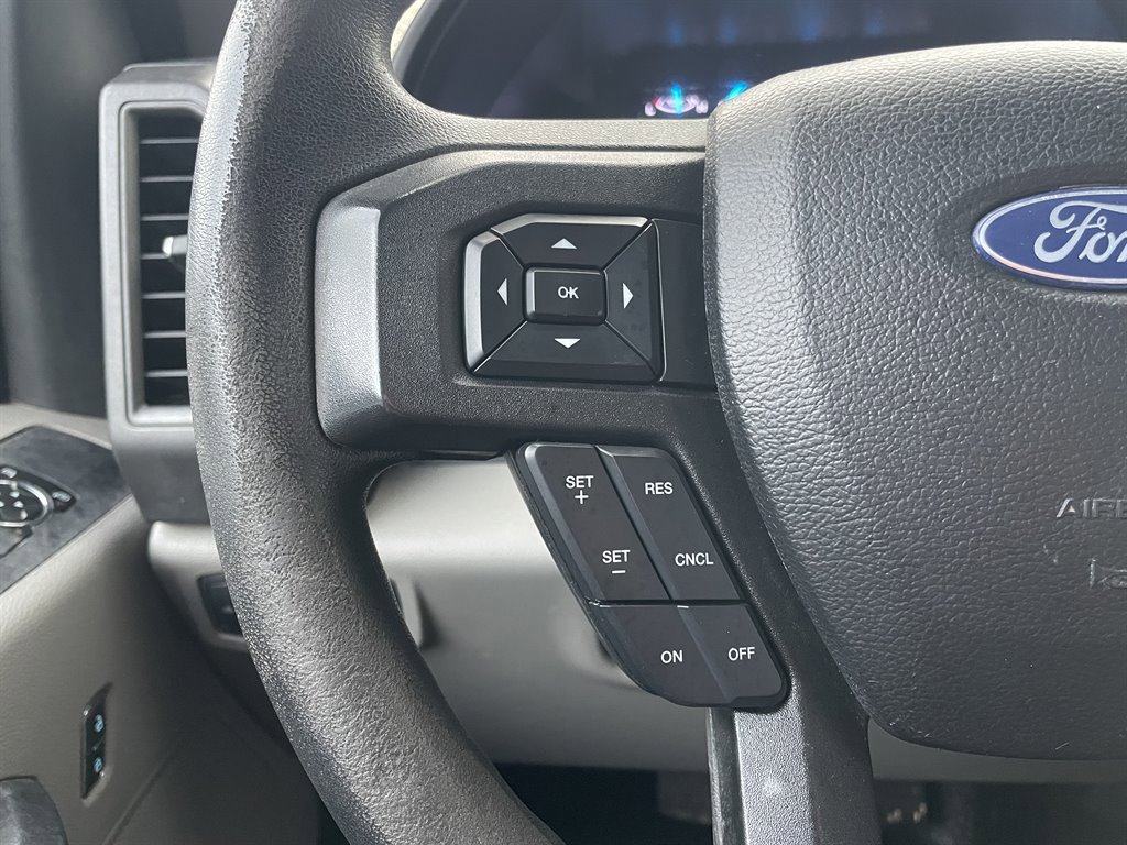 Used 2017 Ford F250 XL w/ Power Equipment Group AWD/4WD image 25