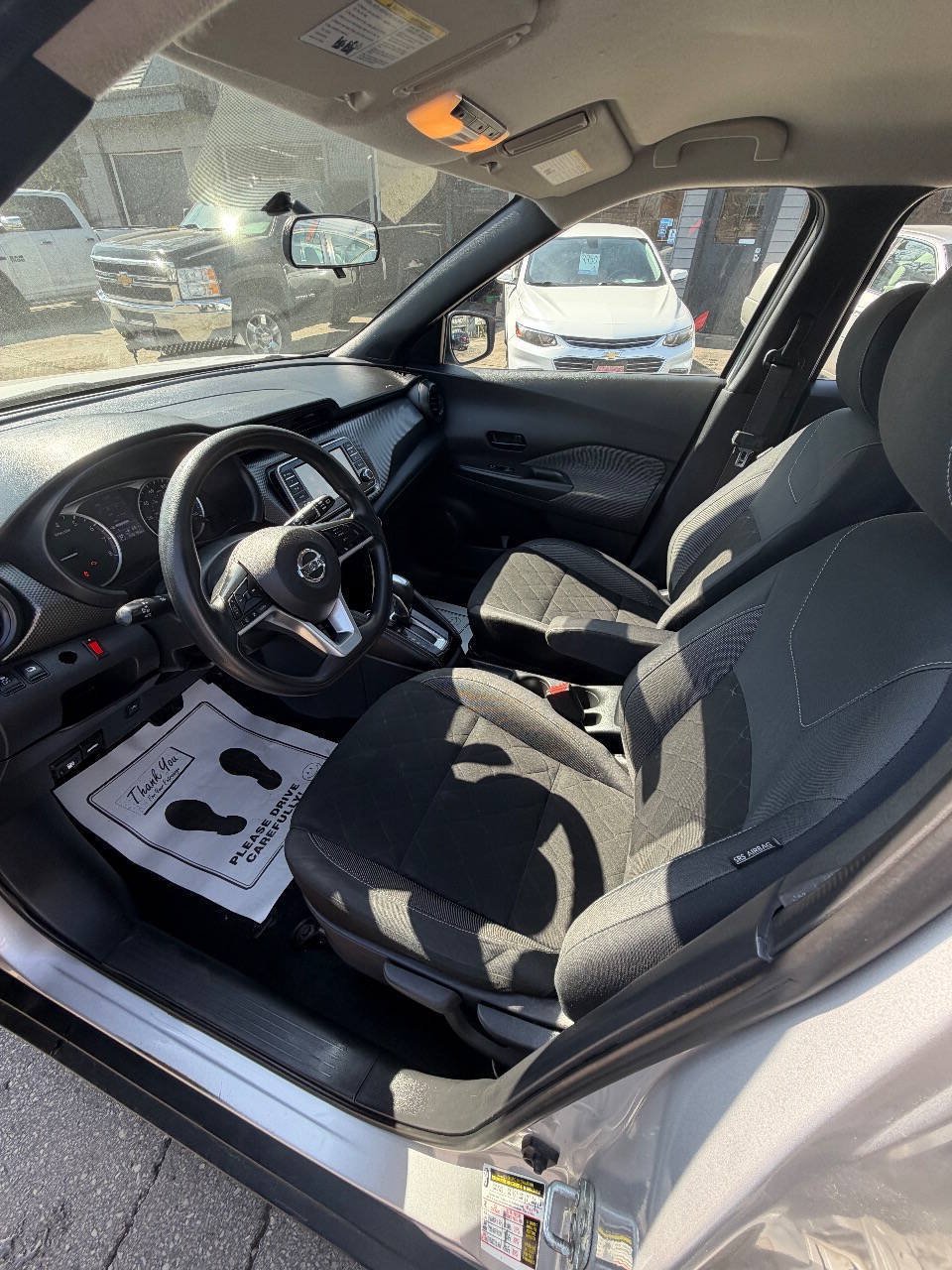 Used 2019 Nissan Kicks S FWD image 21