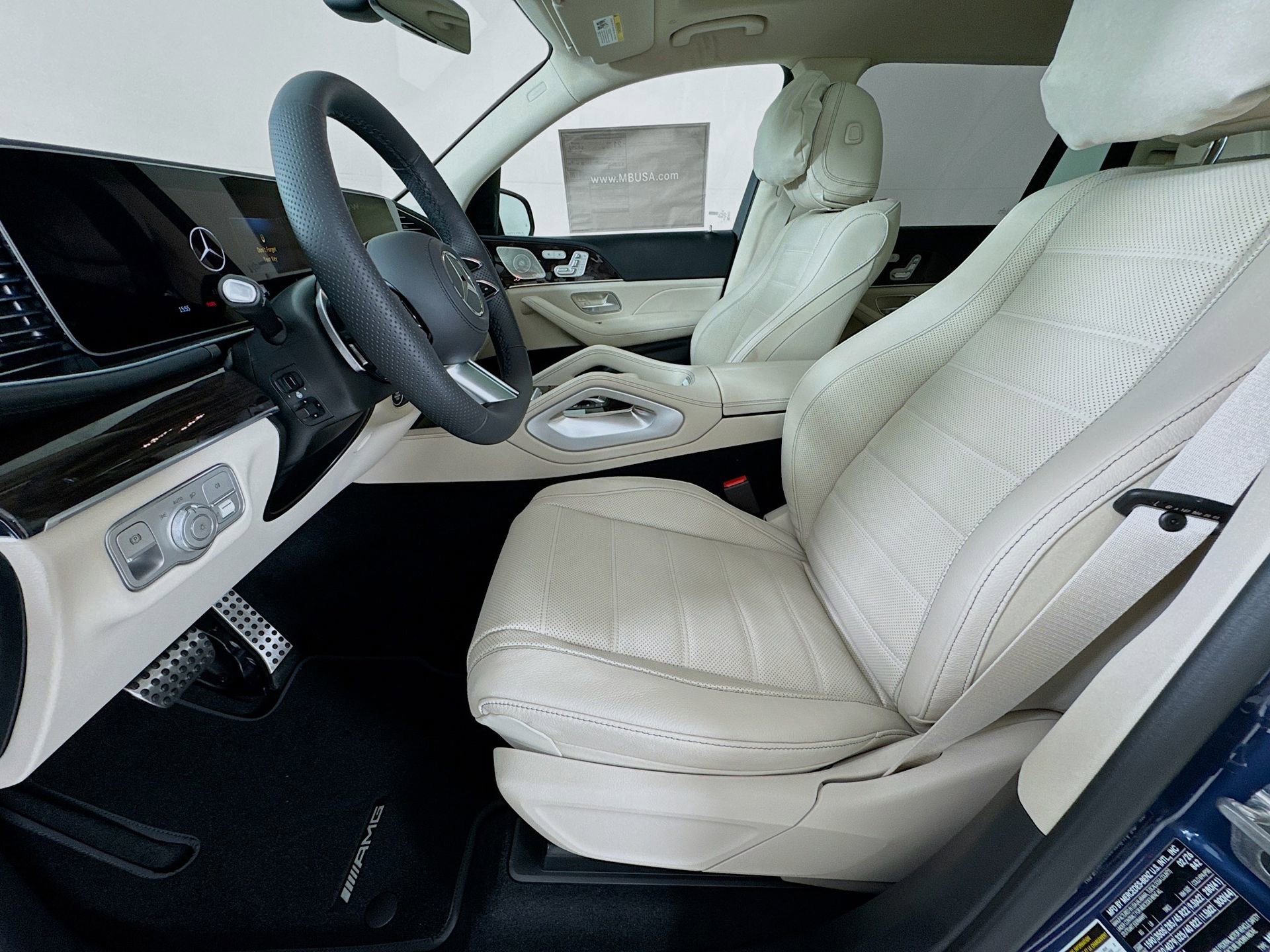 New 2026 Mercedes-Benz GLS 450 4MATIC image 23
