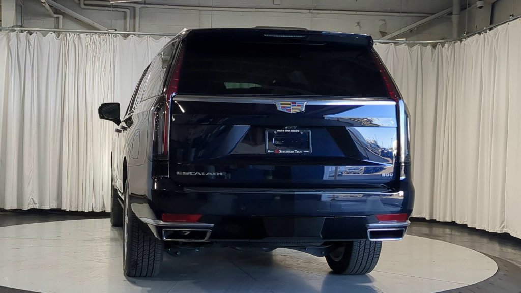 Used 2023 Cadillac Escalade ESV Premium Luxury Platinum AWD/4WD image 9