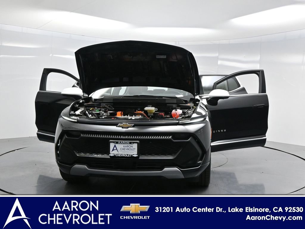 New 2025 Chevrolet Equinox EV LT w/ Convenience Package II AWD/4WD image 30