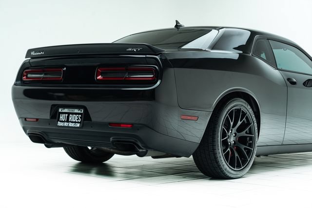 Used 2015 Dodge Challenger SRT Hellcat RWD image 14