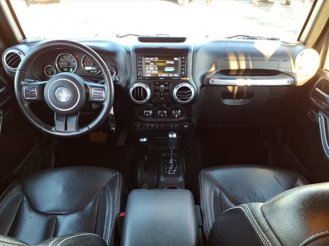 Used 2018 Jeep Wrangler Unlimited Sahara w/ Connectivity Group image 20