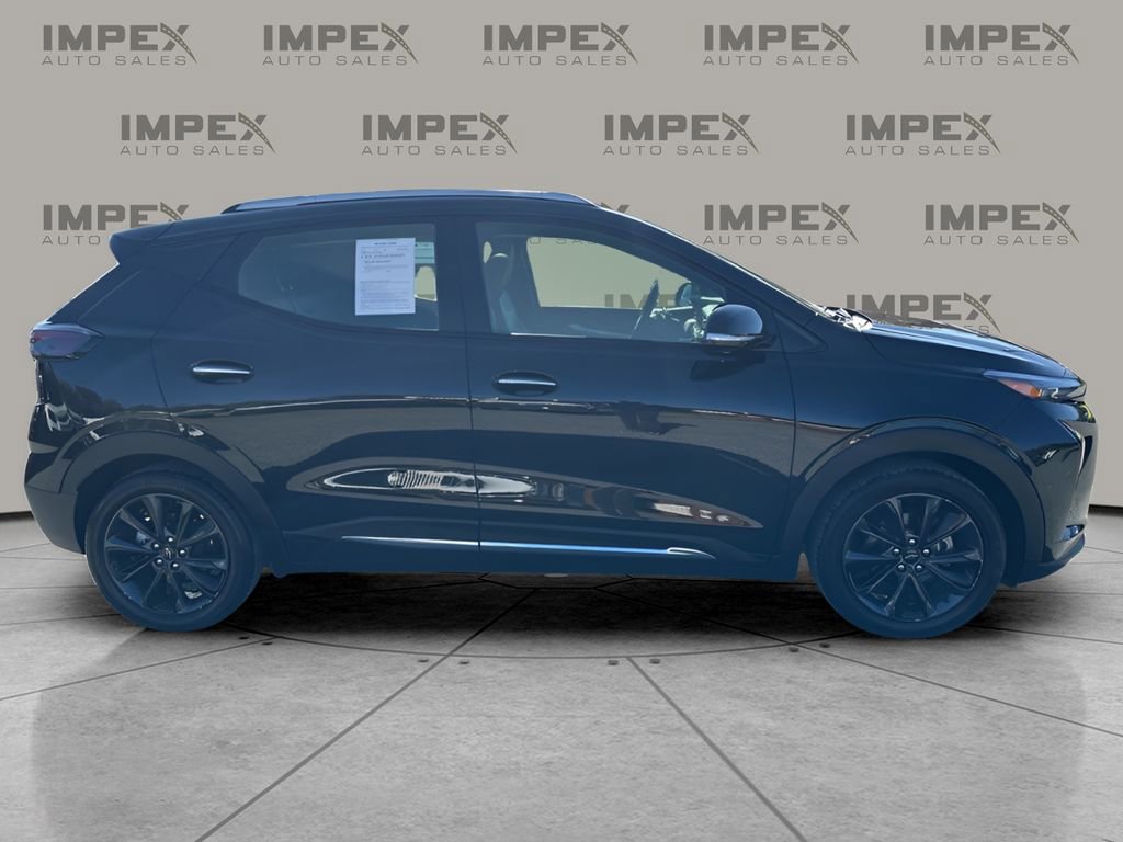 Used 2022 Chevrolet Bolt EUV Premier w/ Launch Edition image 6
