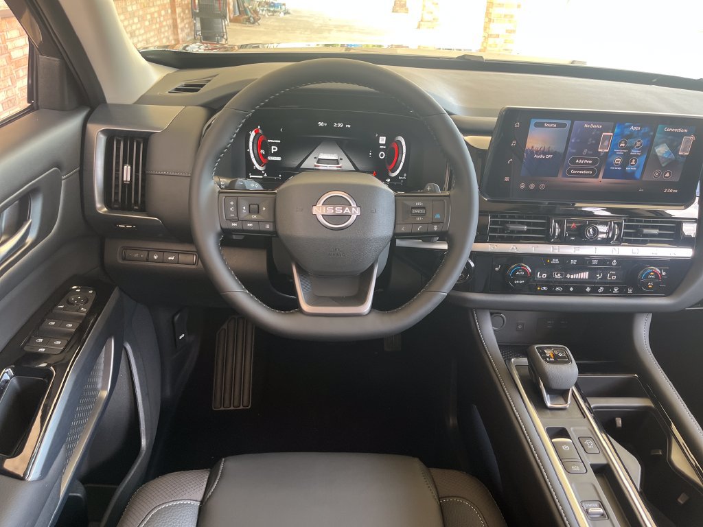 New 2026 Nissan Pathfinder SL FWD image 13