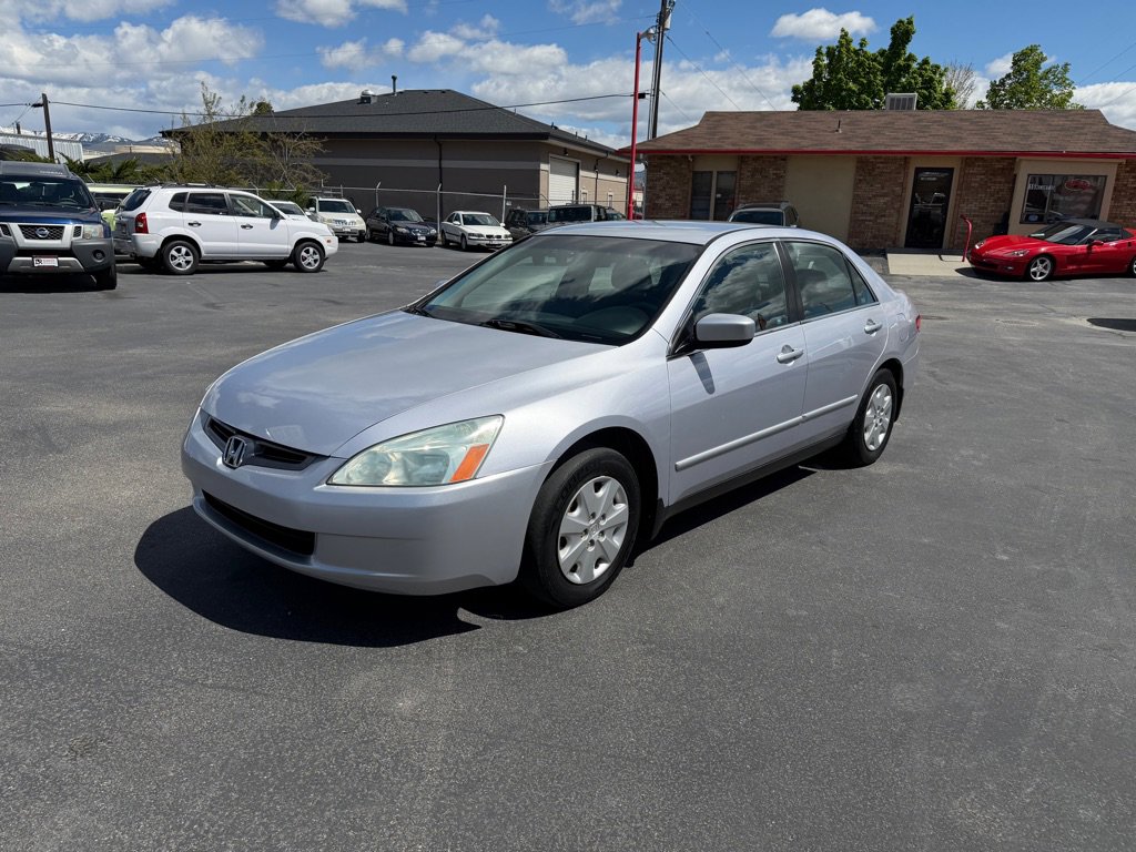 Used 2004 Honda Accord LX image 2
