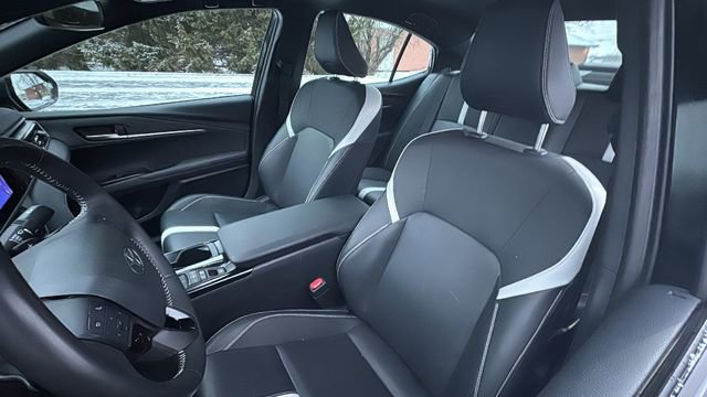 Used 2025 Toyota Camry SE image 29