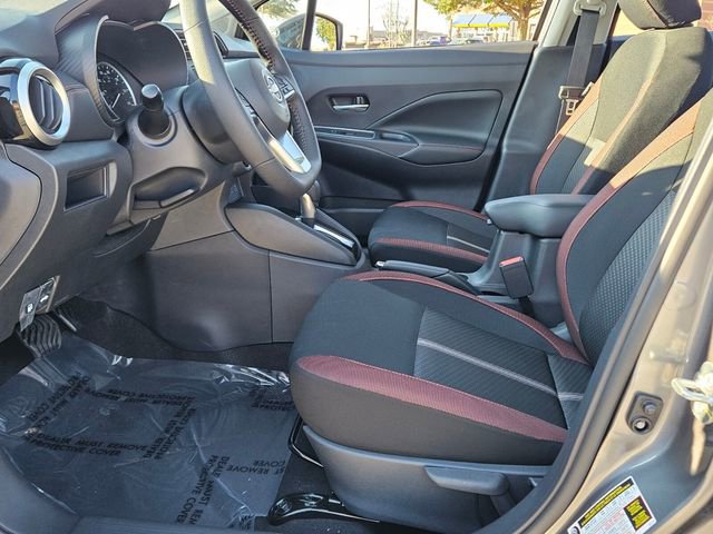 New 2025 Nissan Versa SR w/ Trunk Package FWD image 5