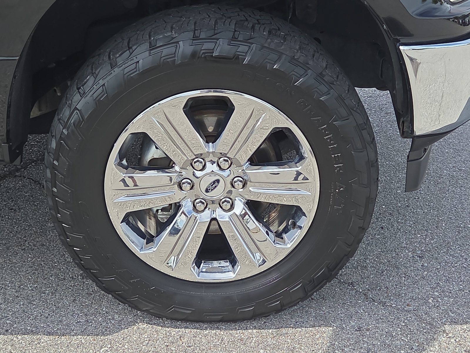 Used 2018 Ford F150 XLT w/ Equipment Group 302A Luxury AWD/4WD image 7