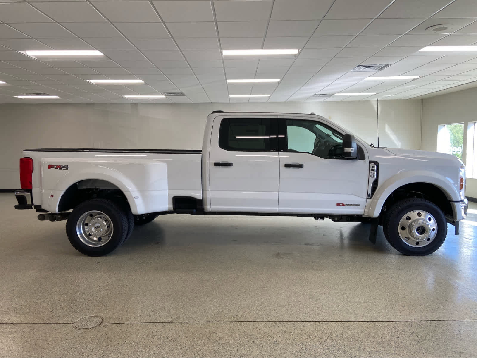 New 2026 Ford F450 XLT w/ FX4 Off-Road Package image 4