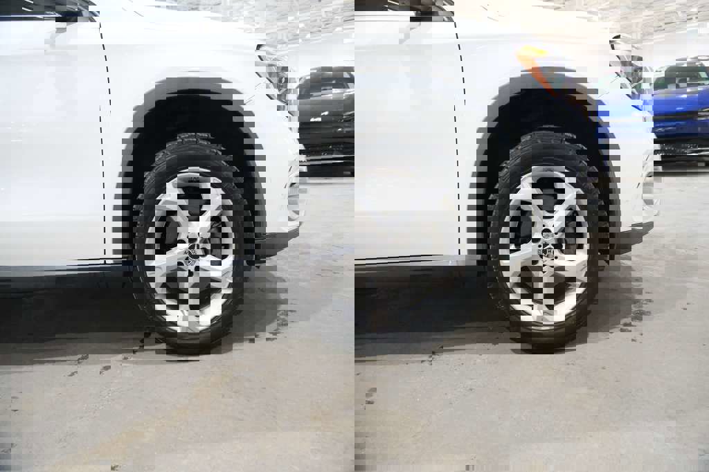 Used 2020 Mercedes-Benz GLA 250 4MATIC image 14