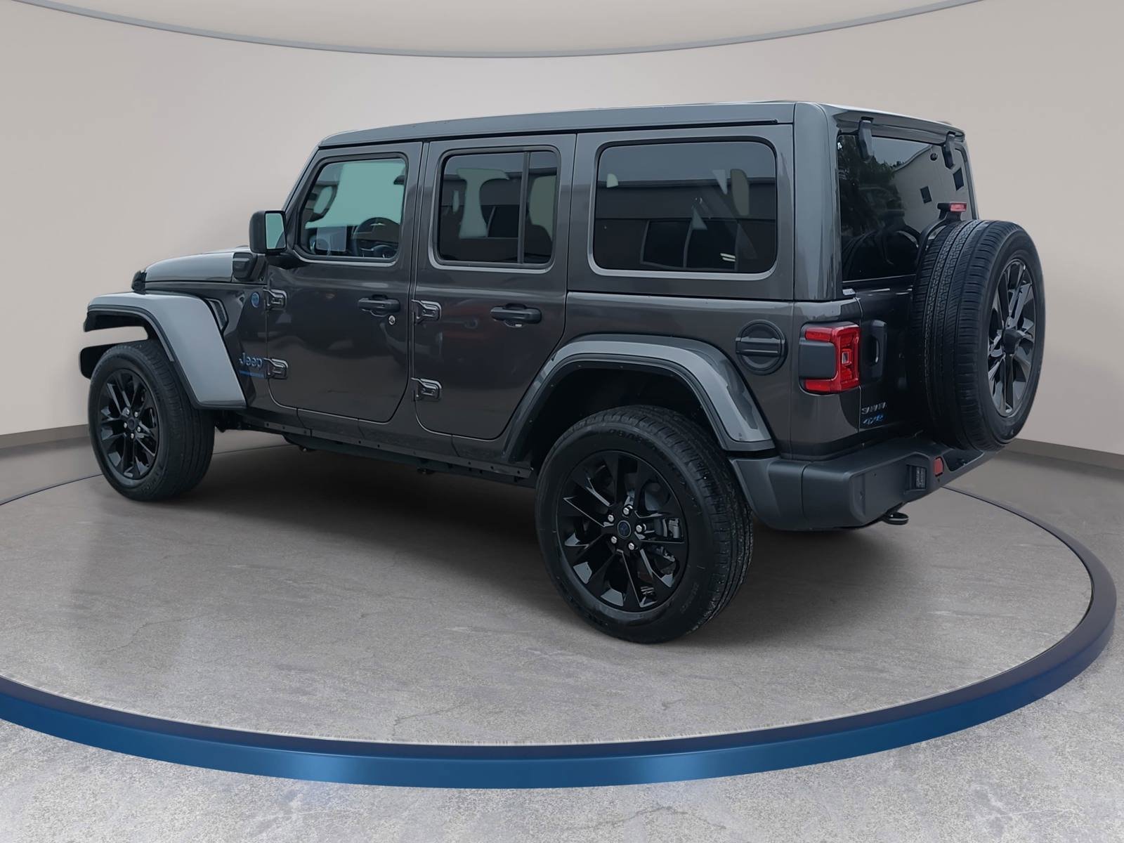 Used 2025 Jeep Wrangler Unlimited Sahara w/ Safety Group AWD/4WD image 7