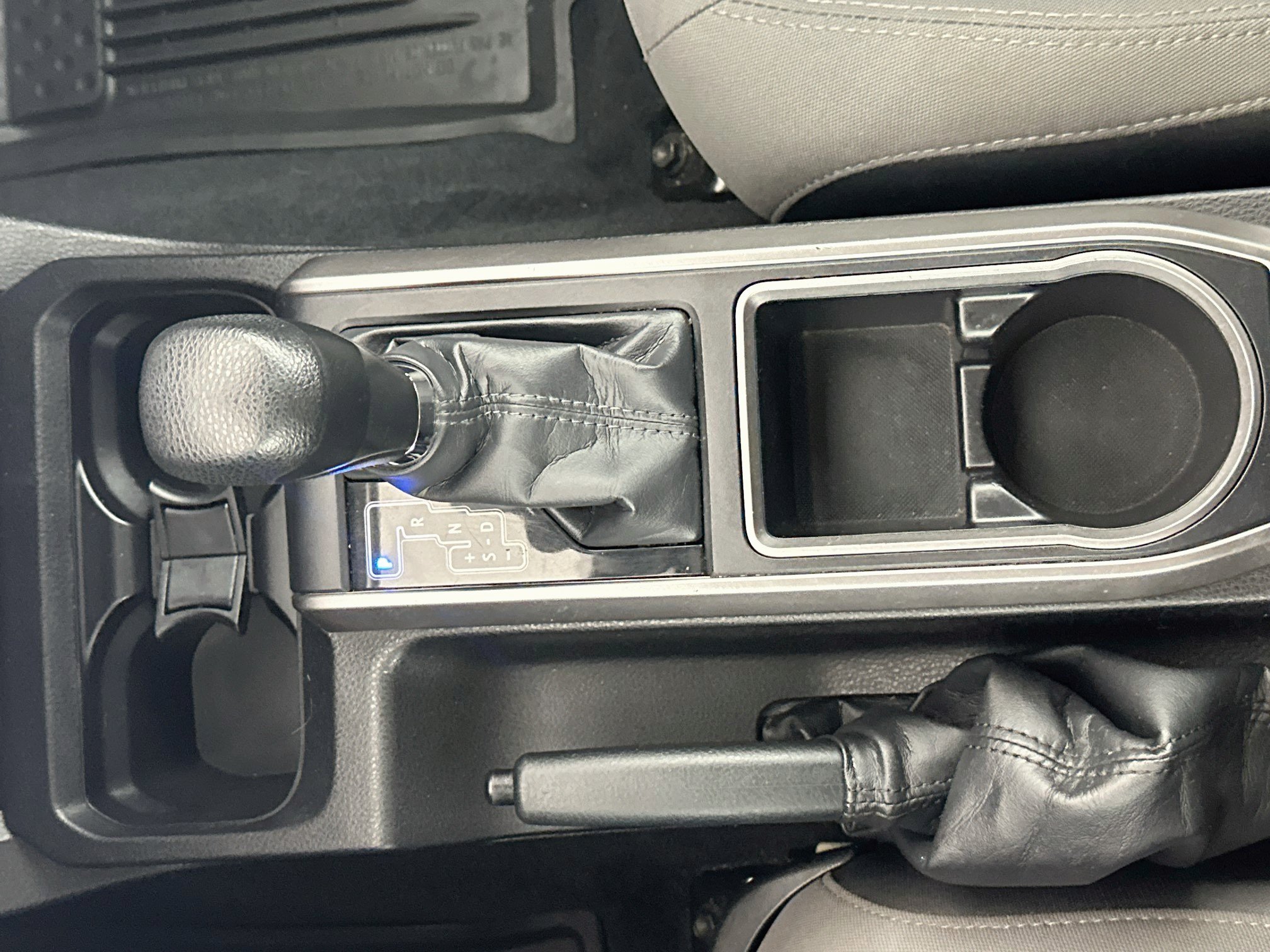 Used 2023 Toyota Tacoma SR5 RWD image 23