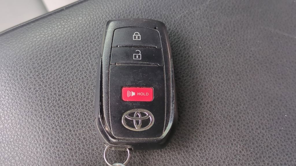 Used 2024 Toyota Tacoma SR5 RWD image 28
