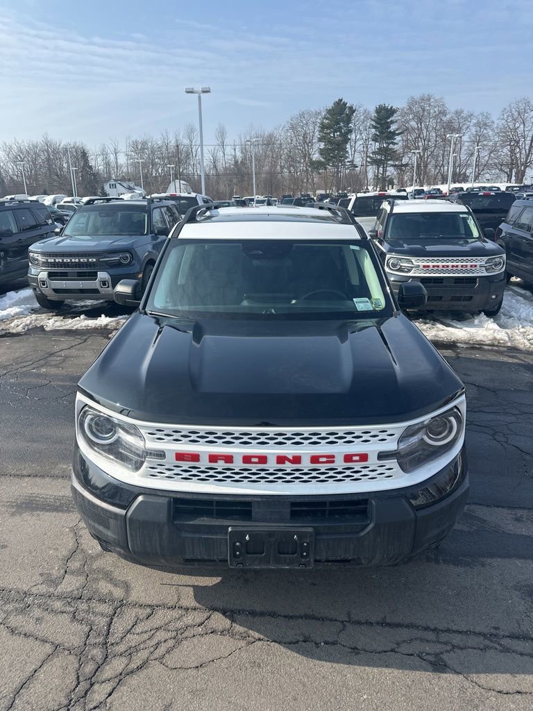 Used 2025 Ford Bronco Sport Heritage w/ Convenience Package image 2