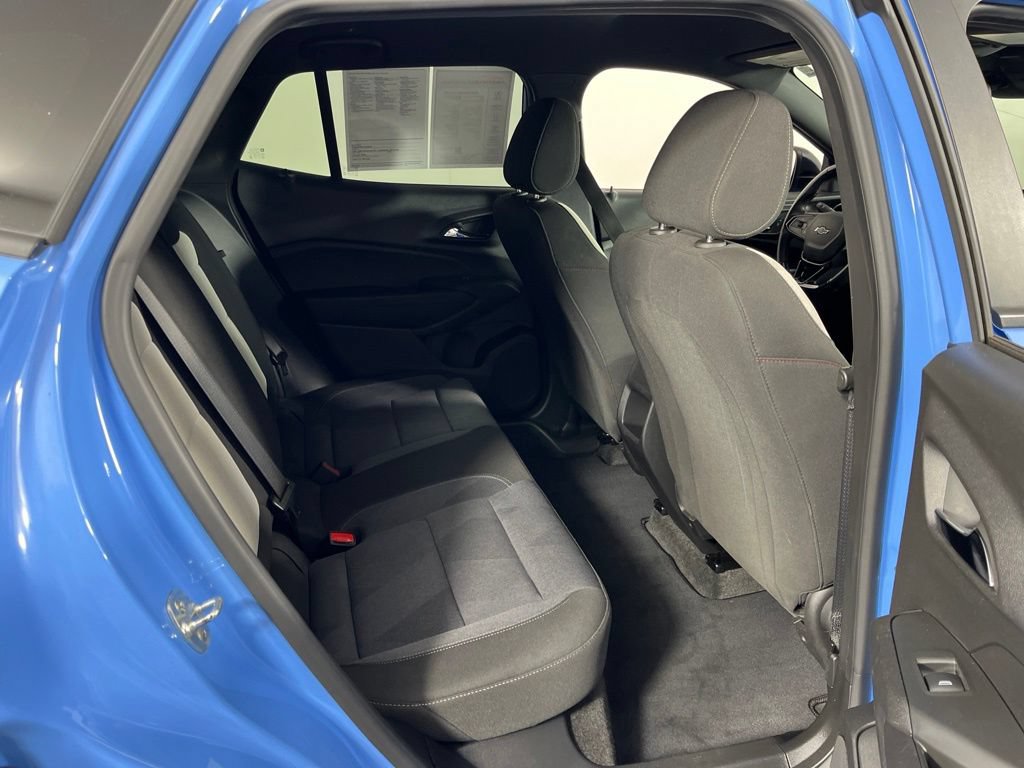 Certified 2024 Chevrolet Trax RS FWD image 8