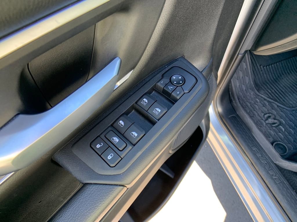 Used 2025 RAM 1500 Big Horn AWD/4WD image 13