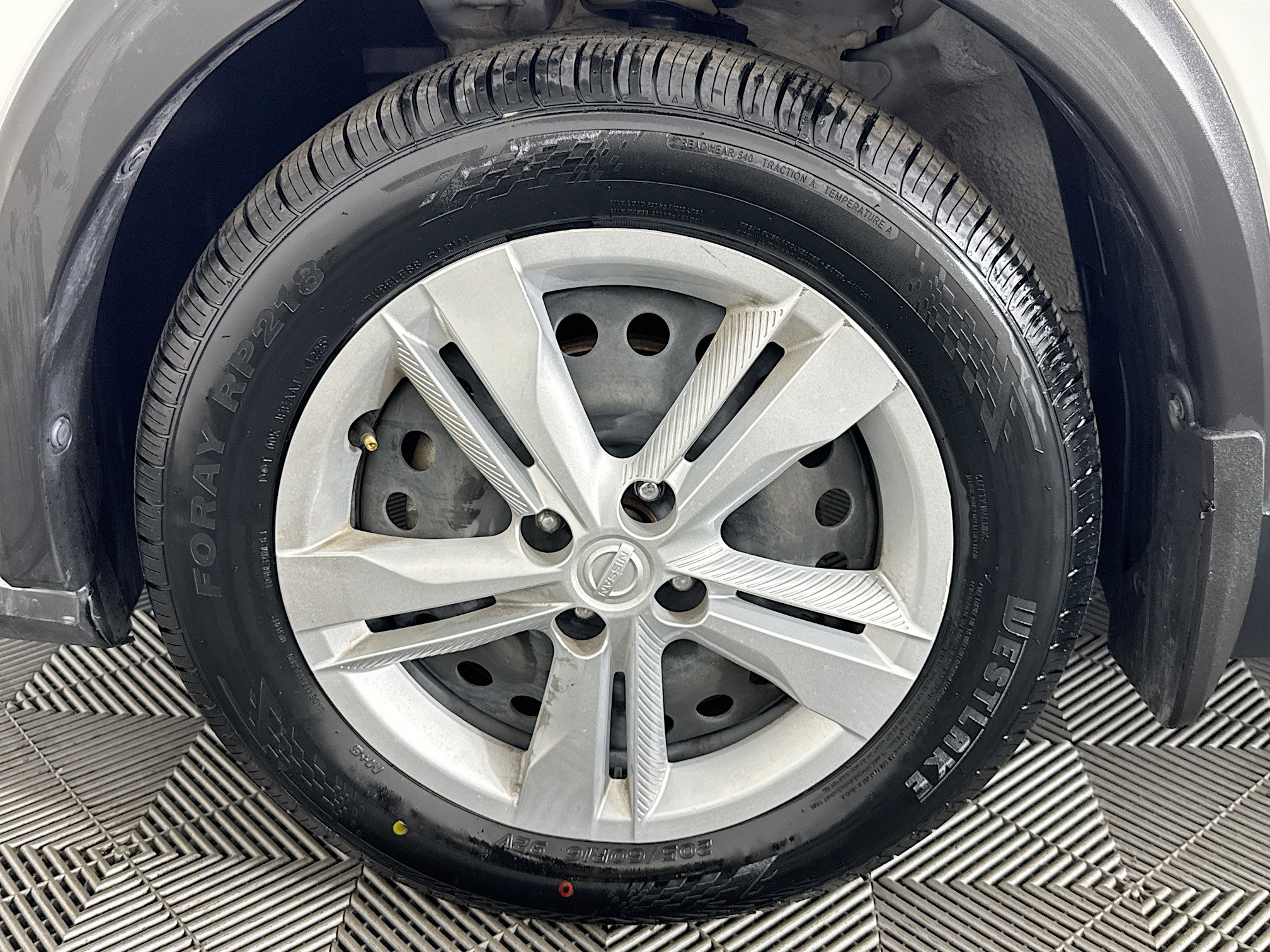 Used 2022 Nissan Kicks S image 37