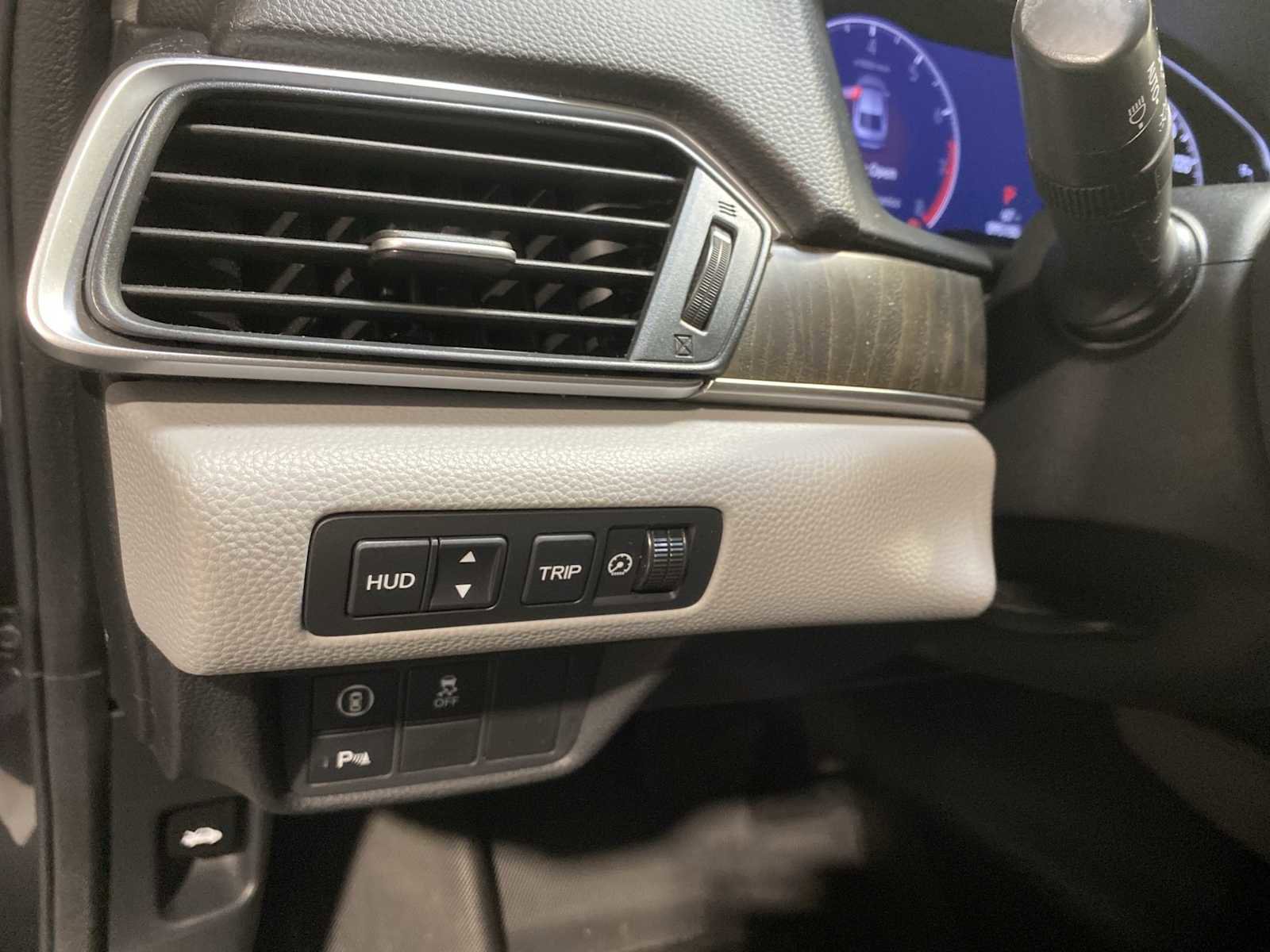 Used 2018 Honda Accord Touring image 24