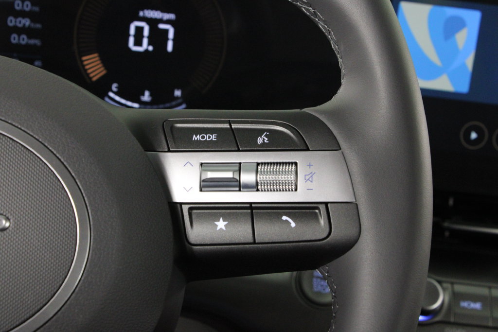 Certified 2027 Hyundai Kona SEL Sport FWD image 28