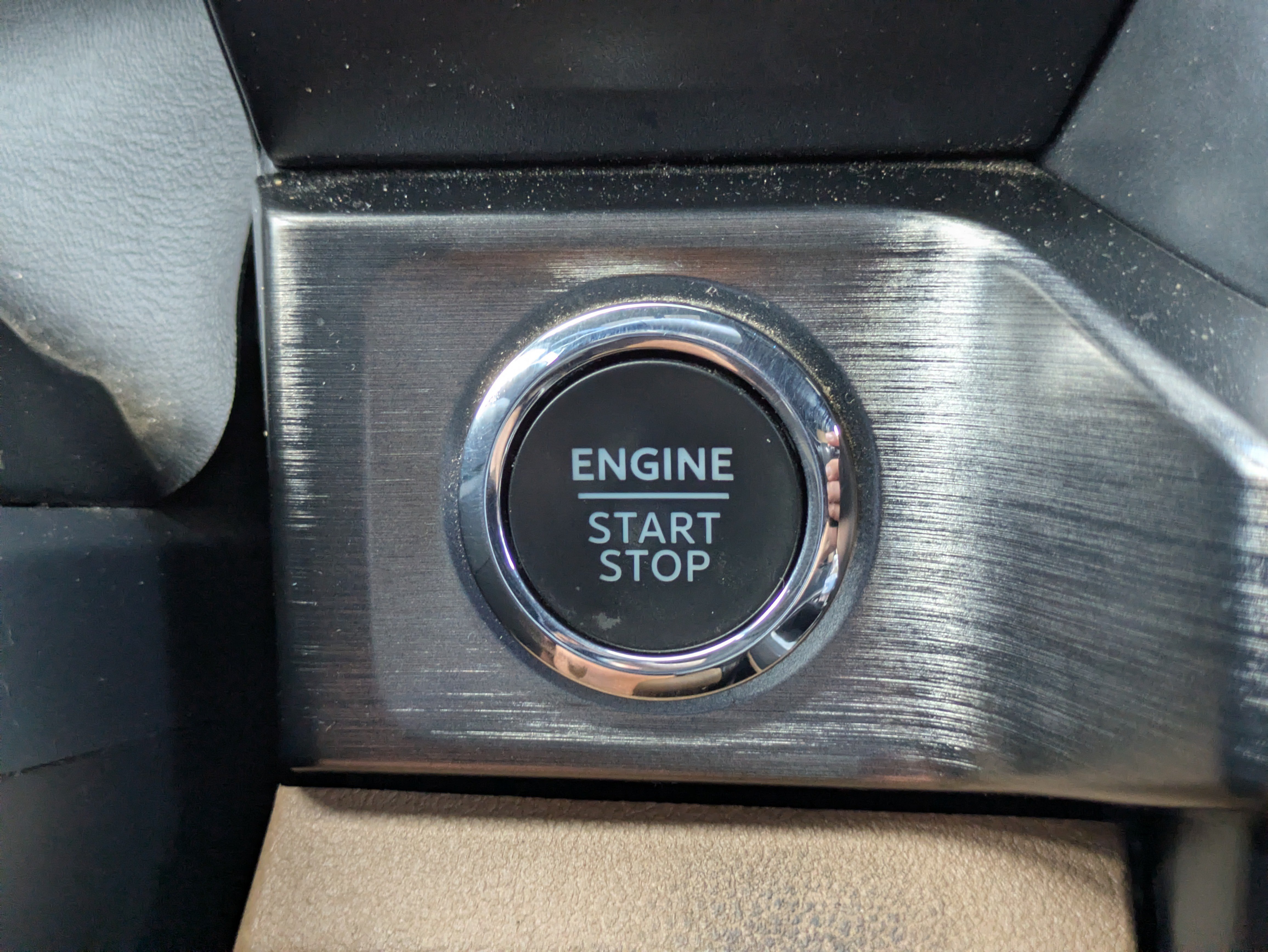 Used 2024 Ford F250 Lariat w/ FX4 Off-Road Package AWD/4WD image 30