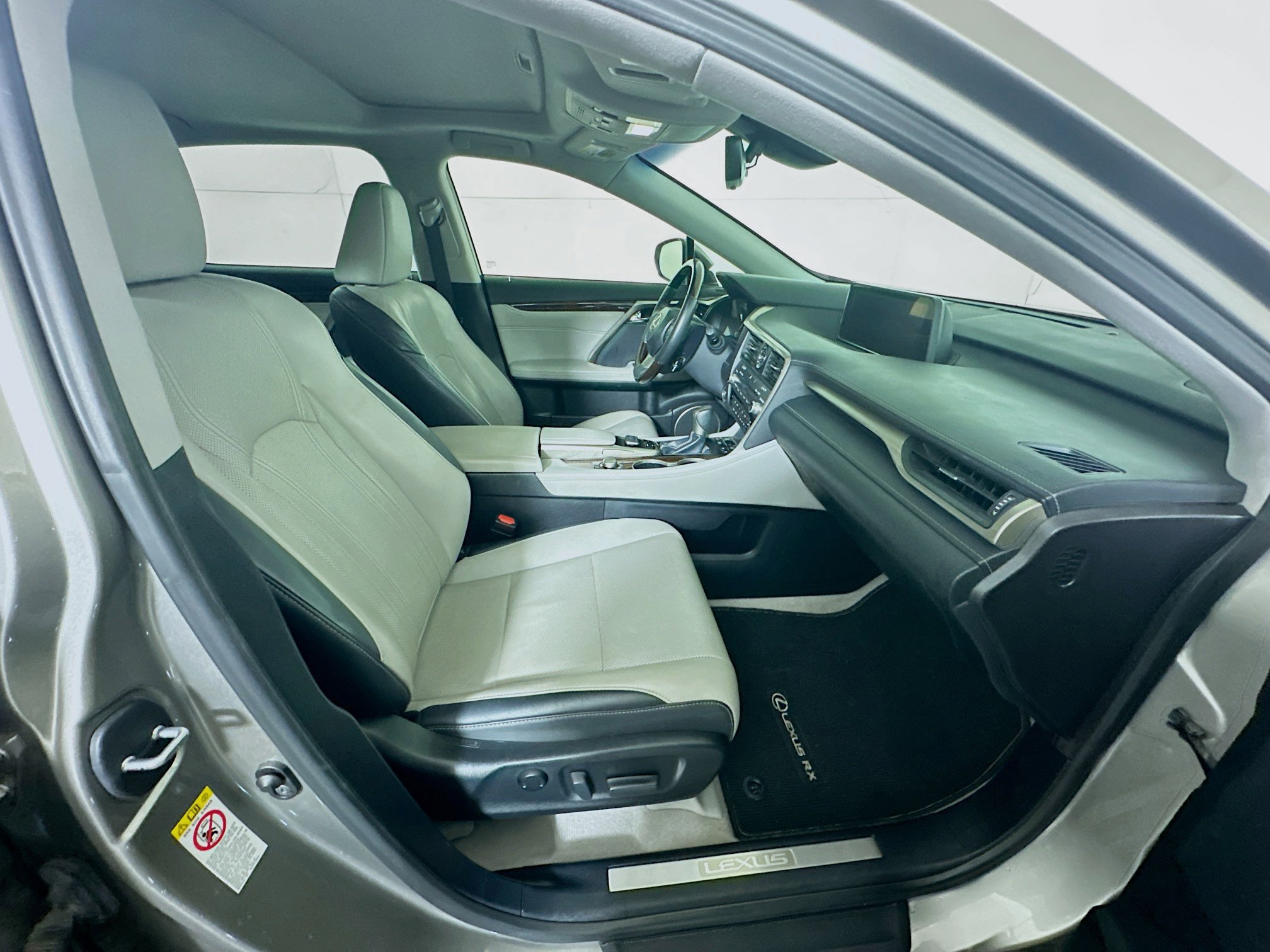 Used 2017 Lexus RX 350 RX 350 w/ Premium Package image 34