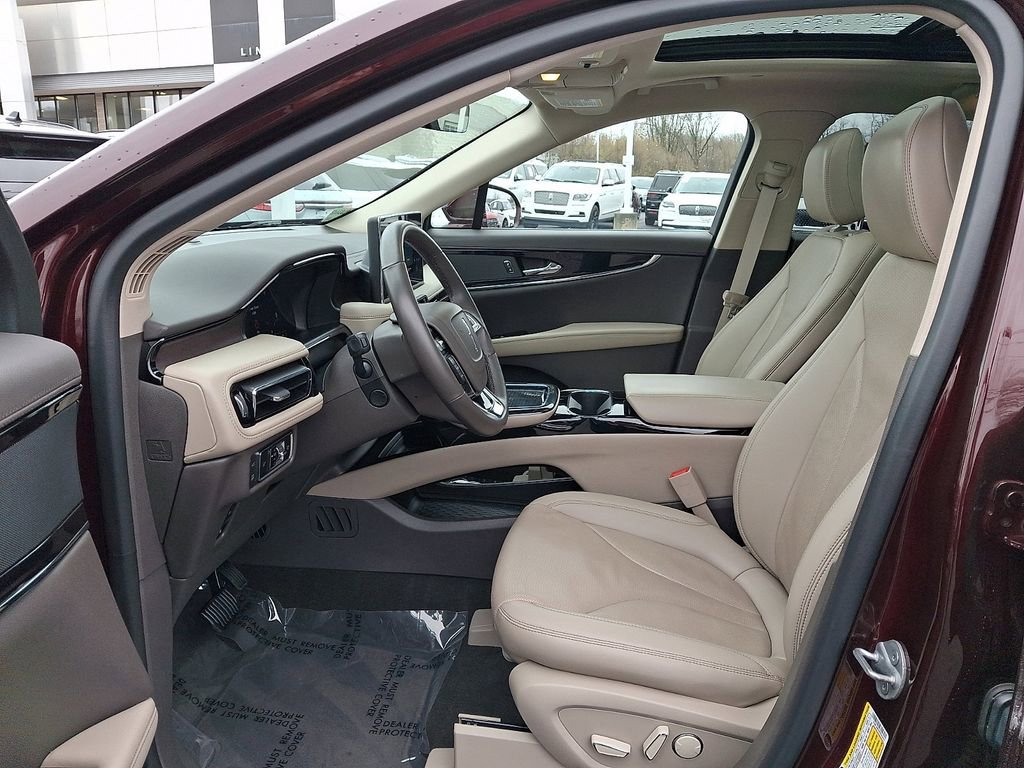 Certified 2023 Lincoln Nautilus Reserve image 13