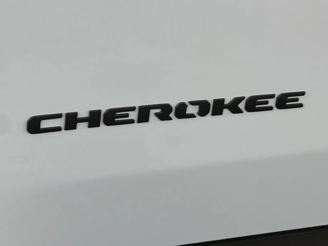 Used 2026 Jeep Cherokee Overland w/ Advanced Pro Tech Group AWD/4WD image 22