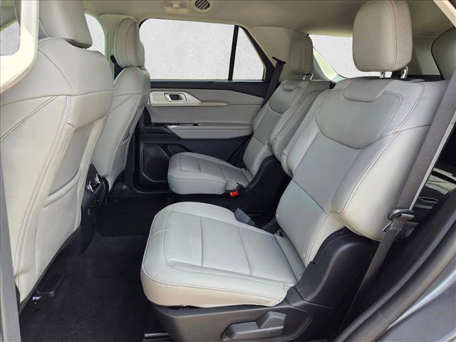 New 2026 Ford Explorer Active w/ Active Comfort Package image 16