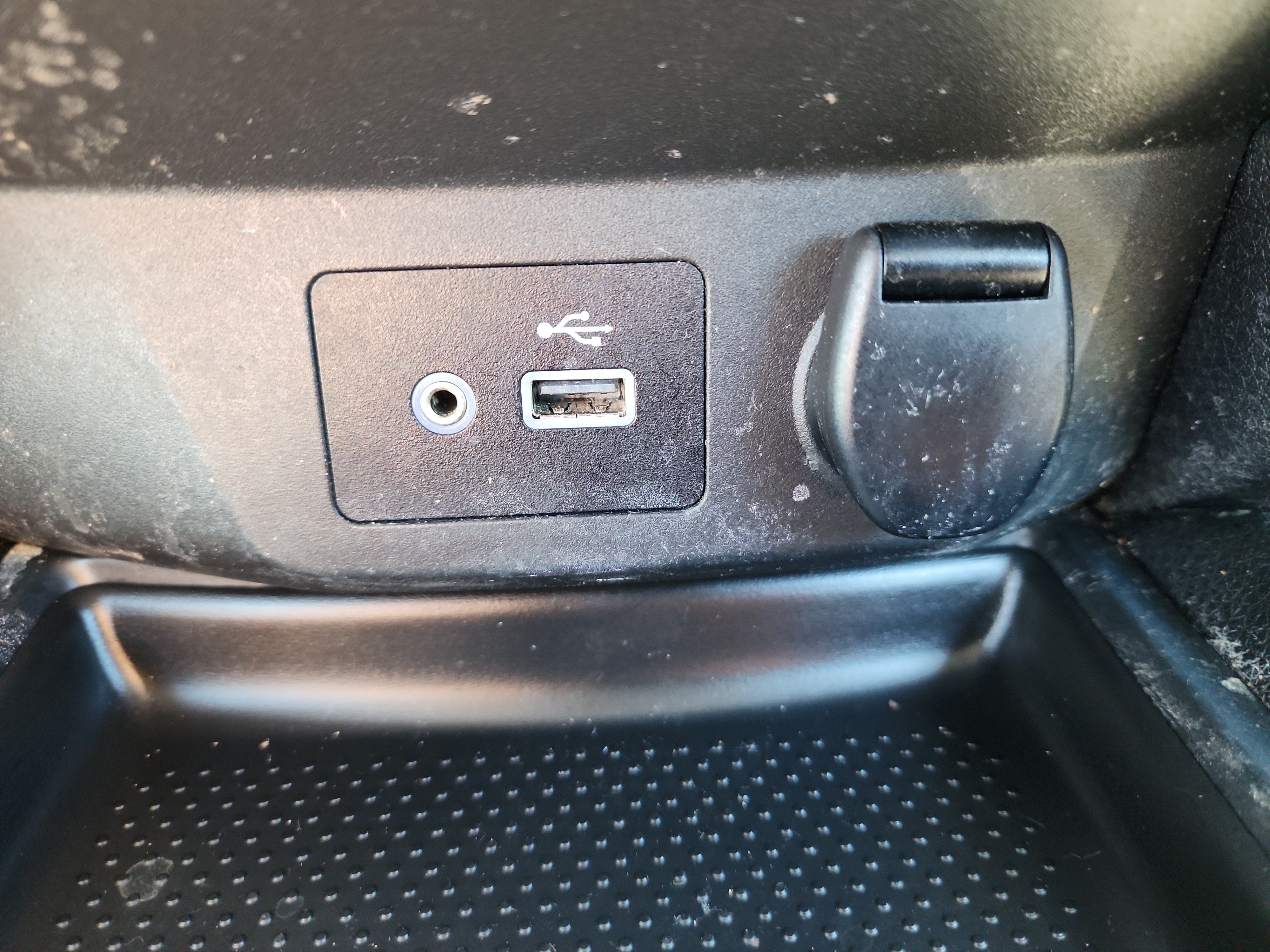 Used 2021 Nissan Rogue Sport SV AWD/4WD image 14