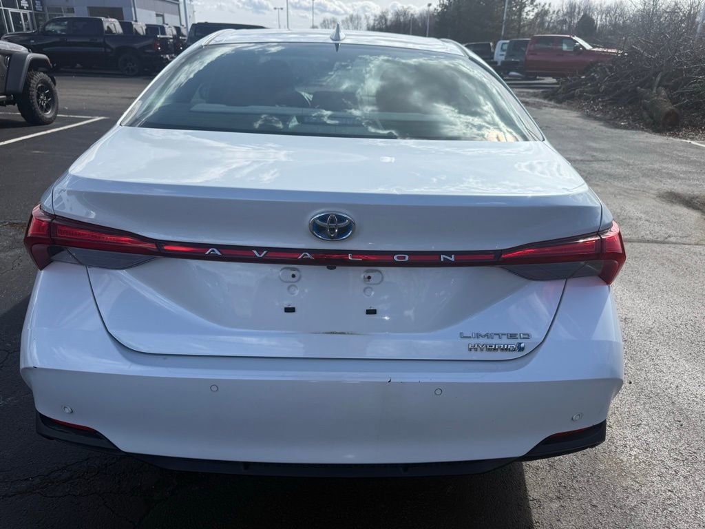 Used 2019 Toyota Avalon Limited w/ Advanced Safety Package image 4