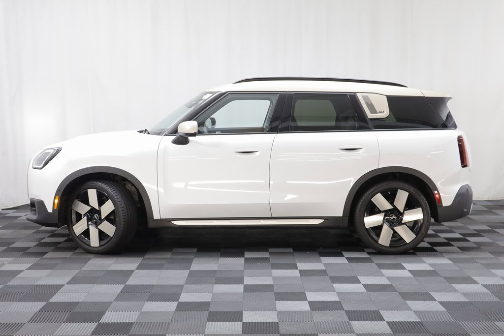 Certified 2025 MINI Cooper Countryman S w/ Comfort Package Max image 4