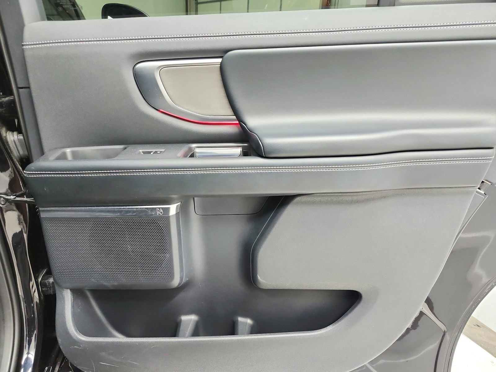 Used 2025 Ford Expedition Max Platinum image 46