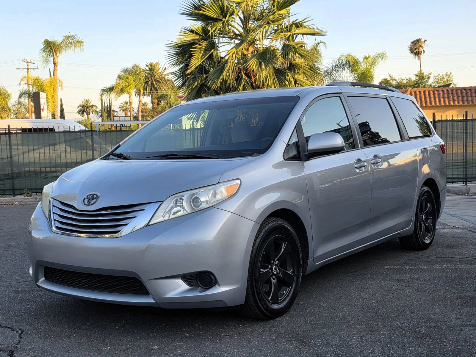 Used 2015 Toyota Sienna LE