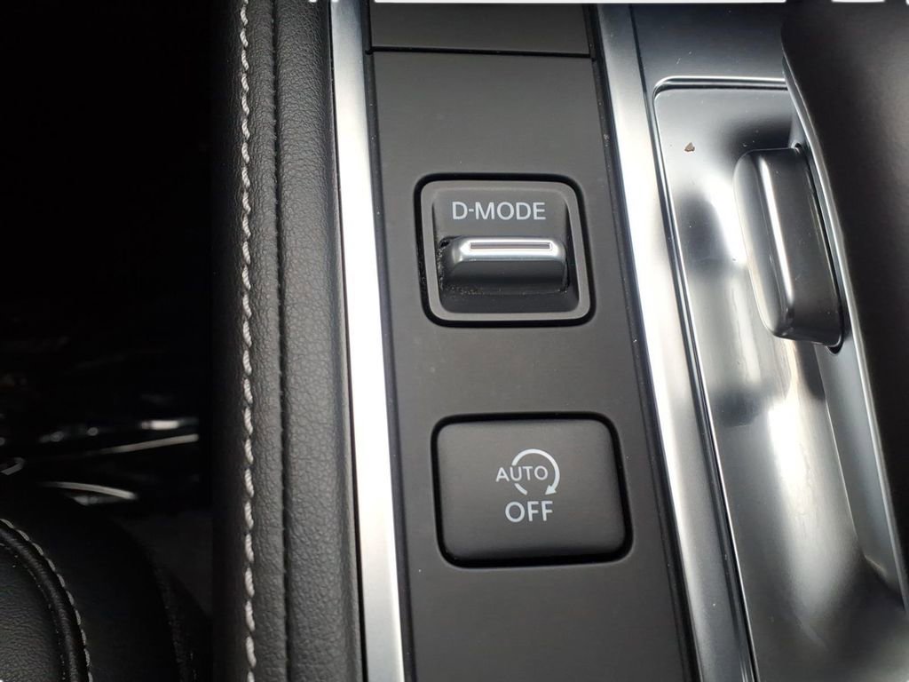 Used 2023 INFINITI QX60 Luxe image 27