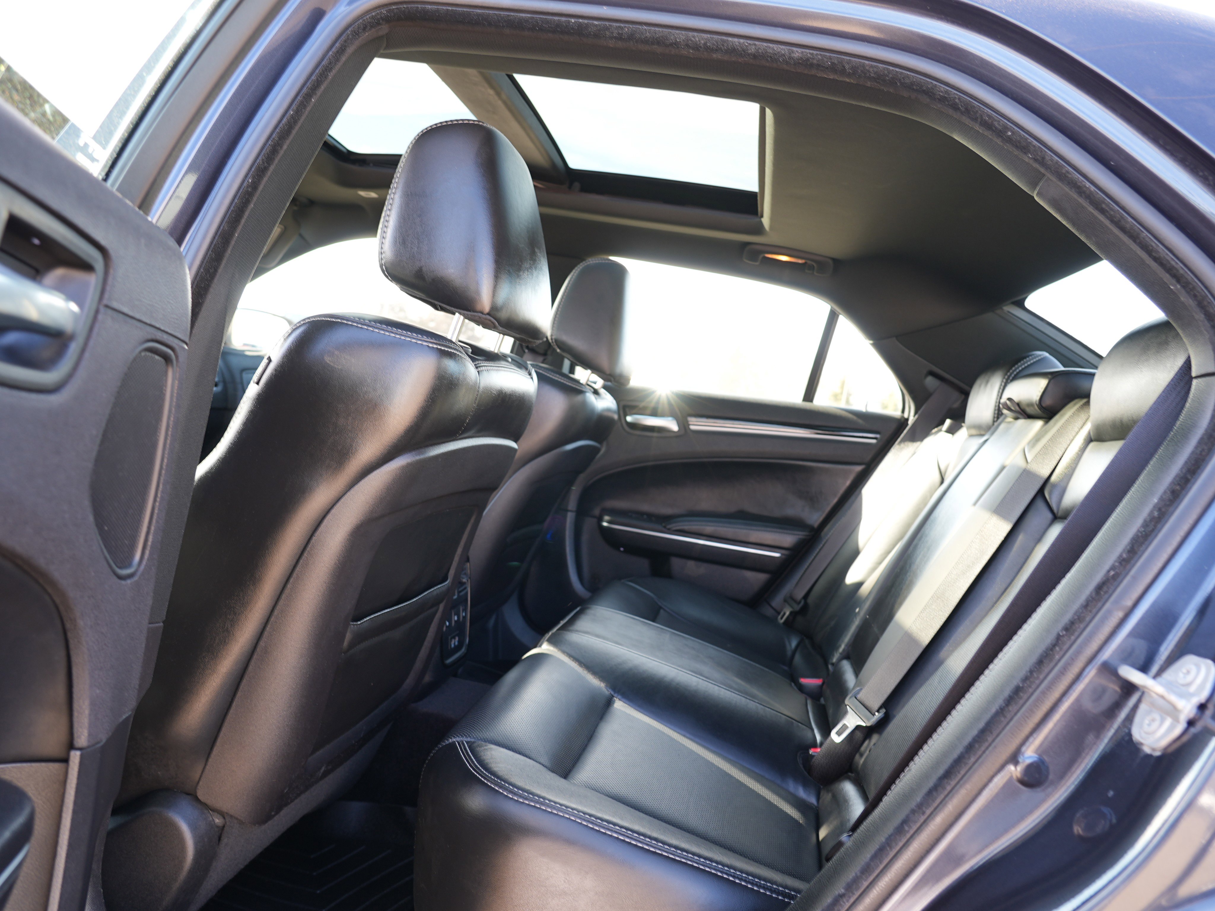 Used 2017 Chrysler 300 S w/ 300S Premium Group 2 image 21