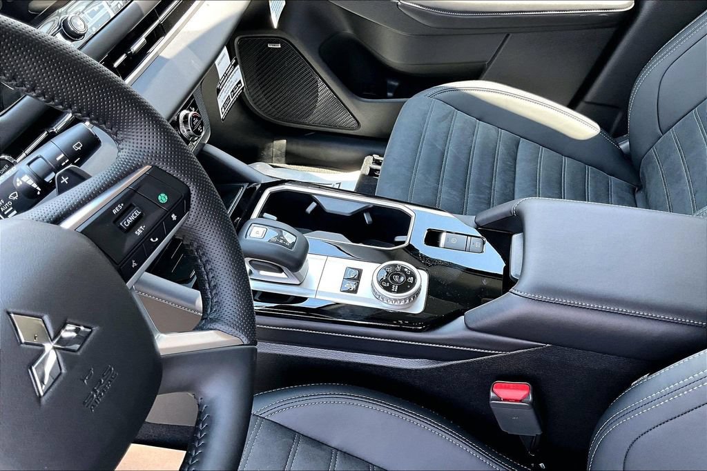 New 2026 Mitsubishi Outlander SE AWD/4WD image 8