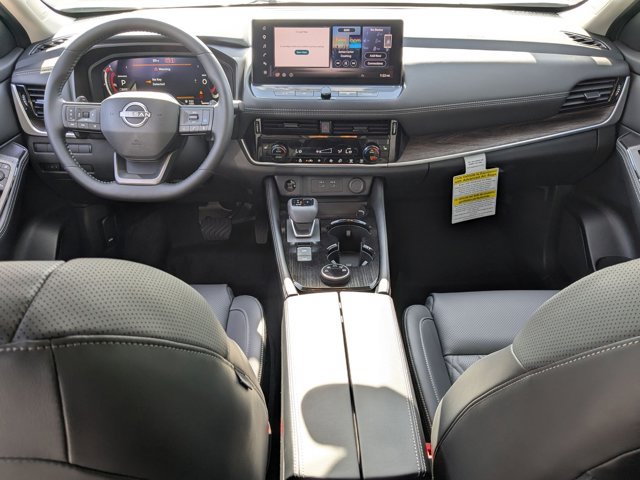 New 2026 Nissan Rogue Platinum AWD/4WD image 14