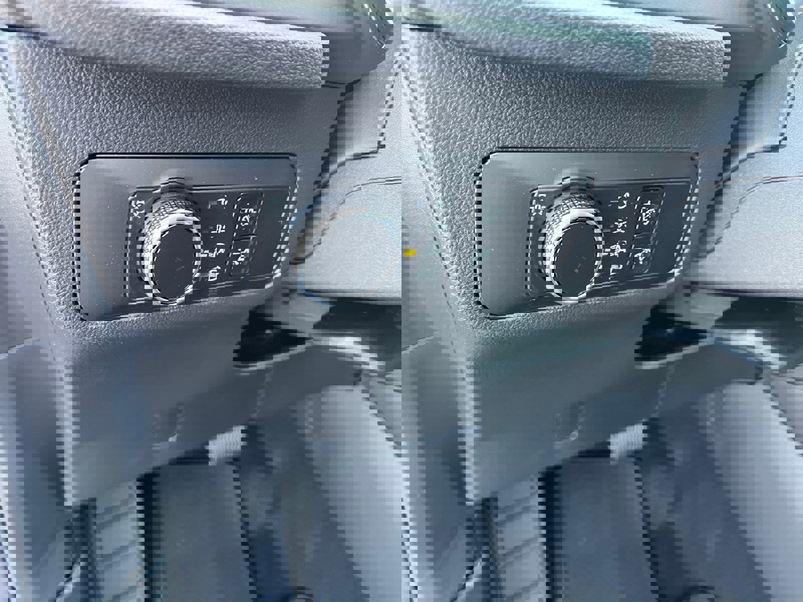 New 2025 Ford Escape Active image 12