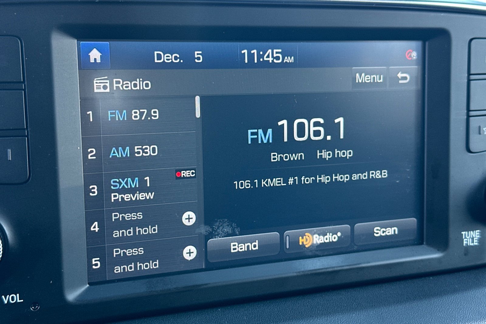 Used 2020 Hyundai Santa Fe SEL w/ Convenience Package image 19