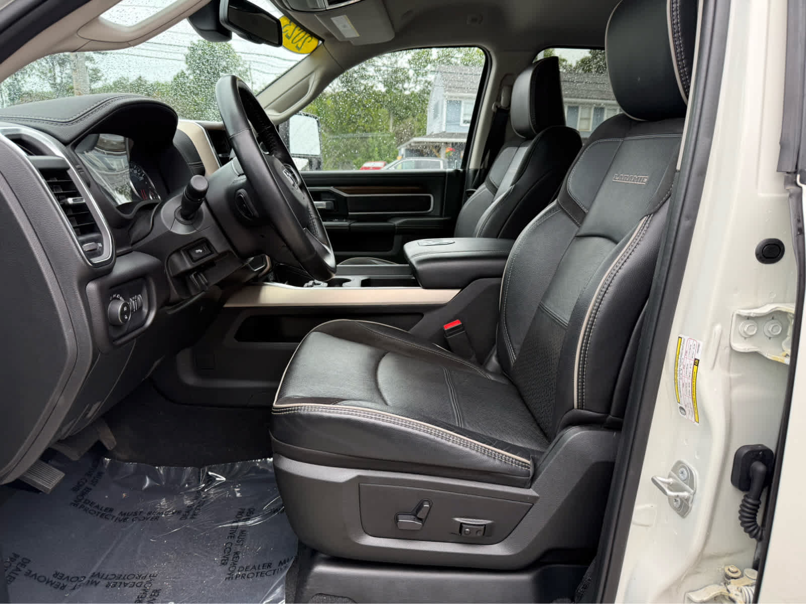 Used 2023 RAM 3500 Laramie AWD/4WD image 12