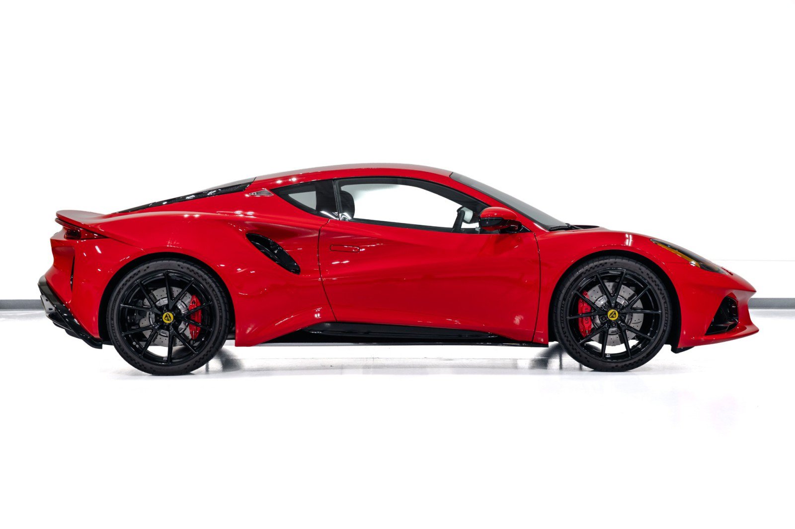 Used 2024 Lotus Emira First Edition RWD image 8