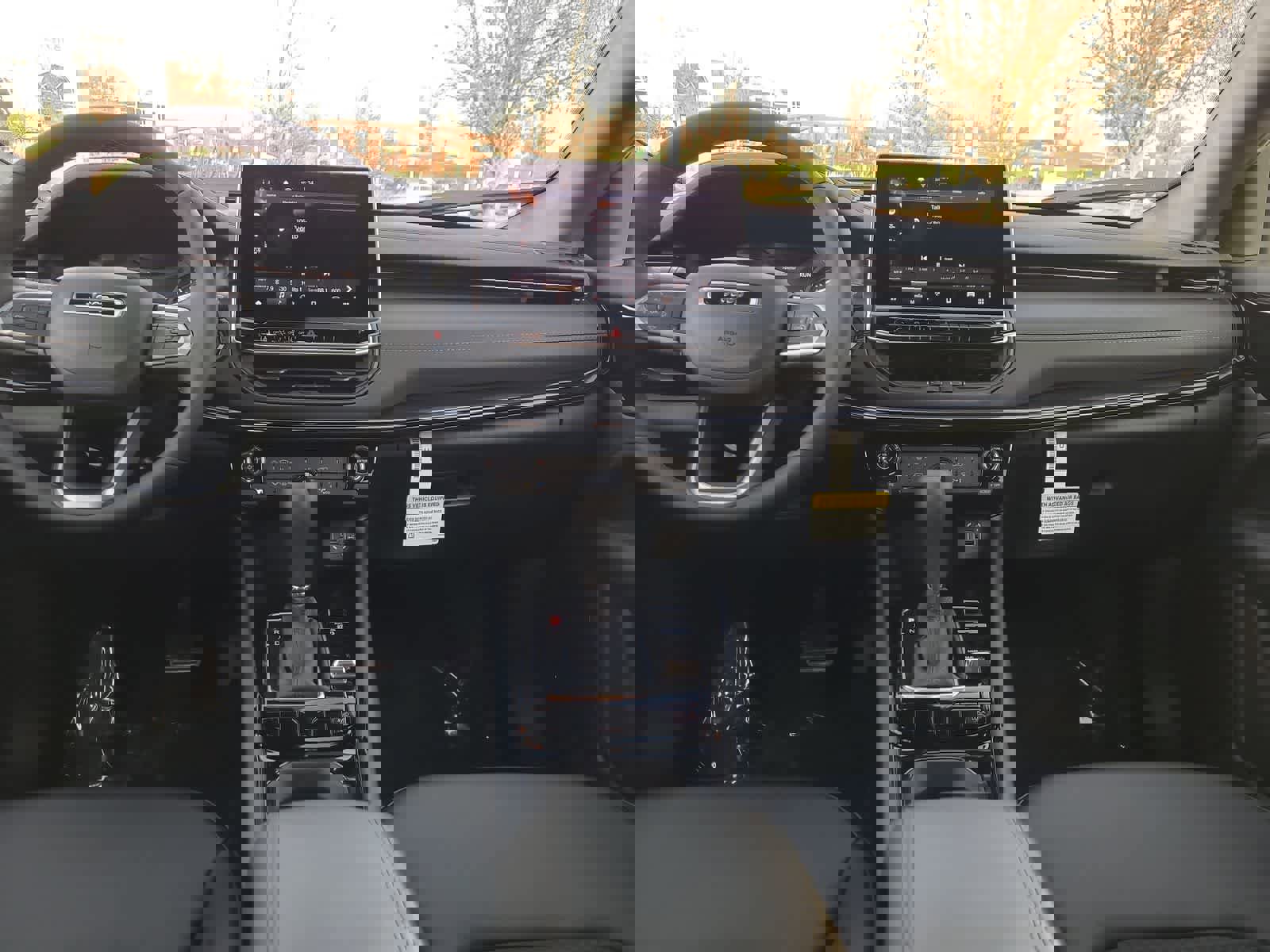 New 2026 Jeep Compass Latitude image 18