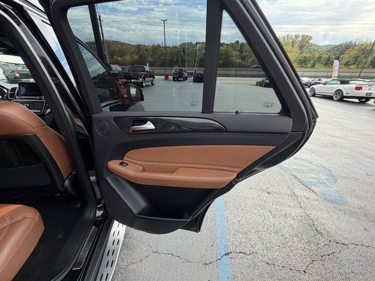 Used 2016 Mercedes-Benz GLE 400 4MATIC image 35