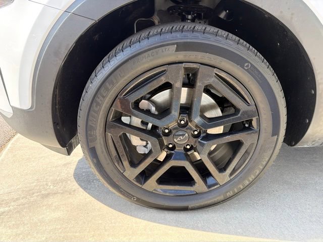 Certified 2025 Kia Telluride EX X-Line AWD/4WD image 10