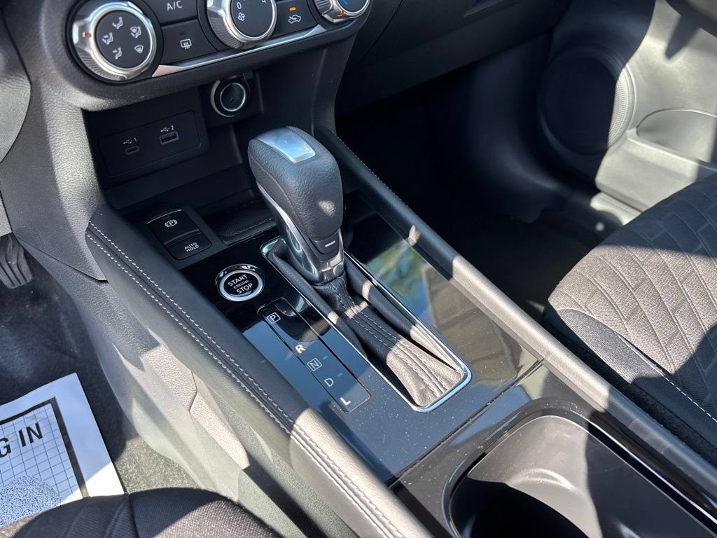 Used 2023 Nissan Kicks SV FWD image 26