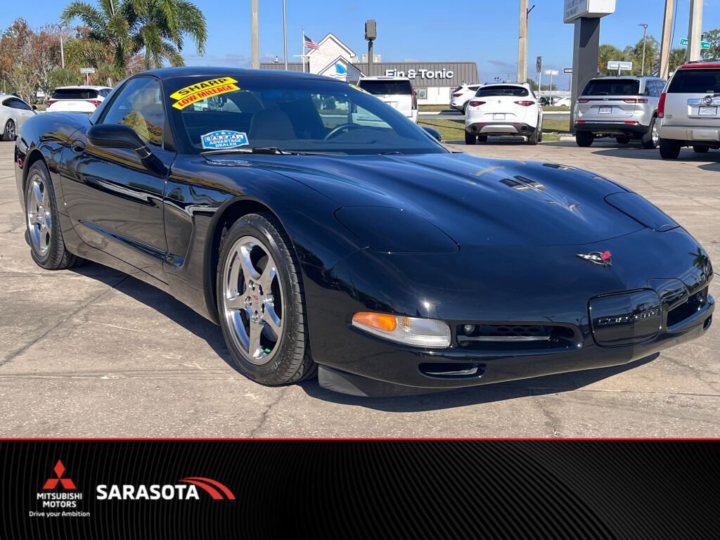 Used 1998 Chevrolet Corvette Coupe w/ Memory Pkg image 1
