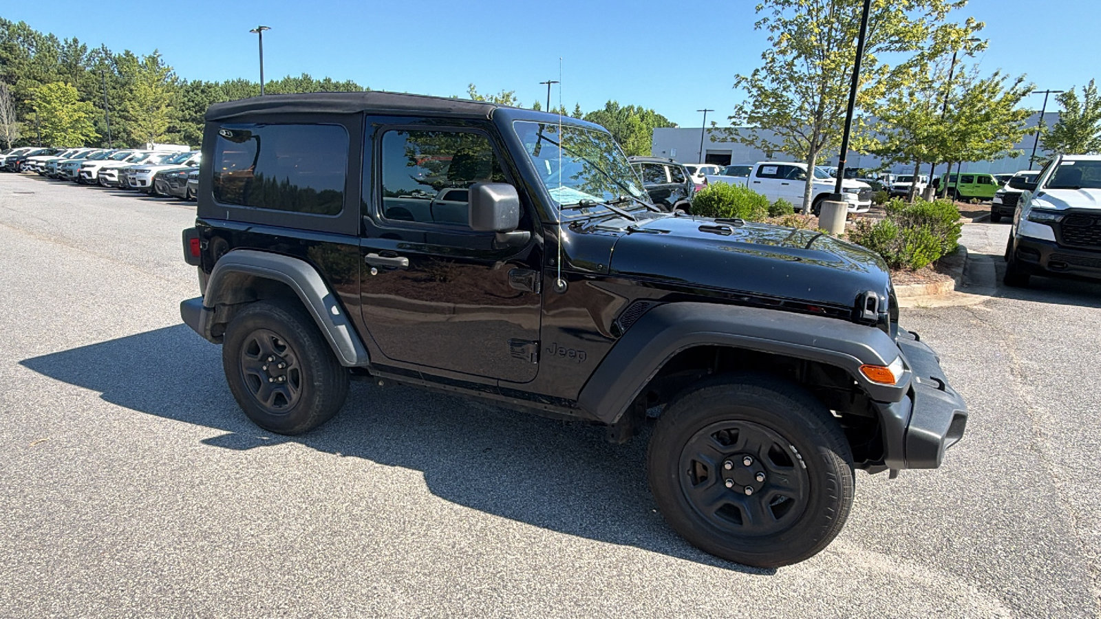 Used 2023 Jeep Wrangler Sport AWD/4WD image 5