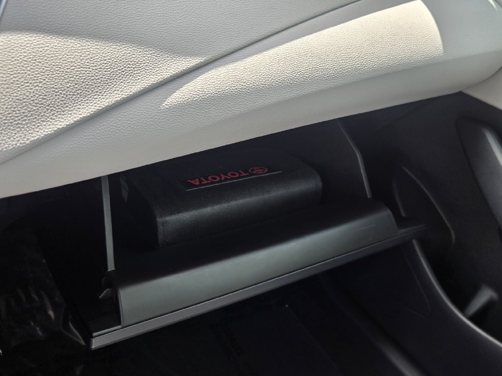 Used 2024 Toyota Corolla LE FWD image 23