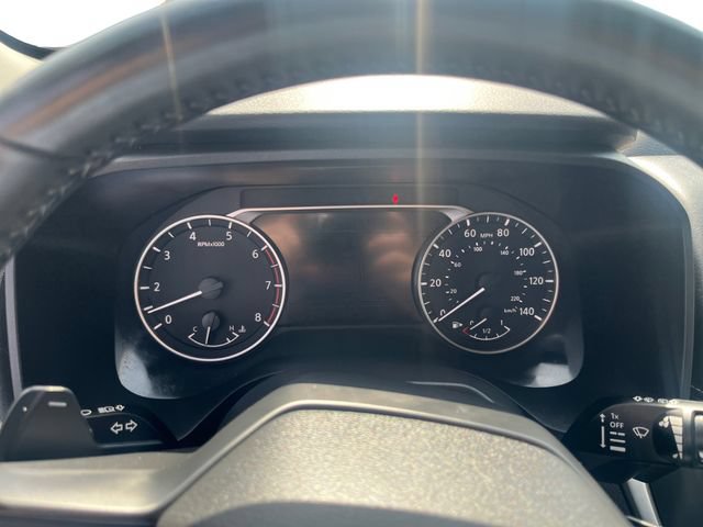 Used 2025 Nissan Rogue SV AWD/4WD image 14